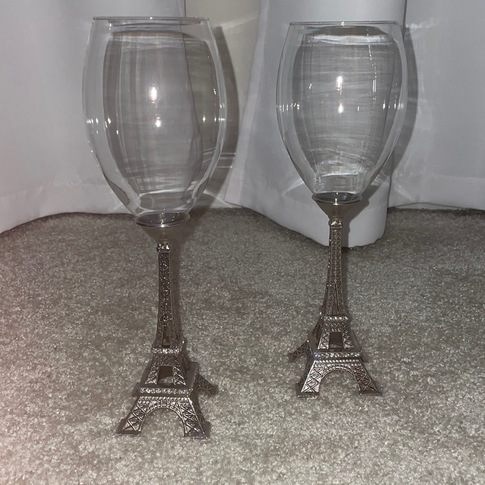 Set of 2 Eiffel Tower Wine Glasses